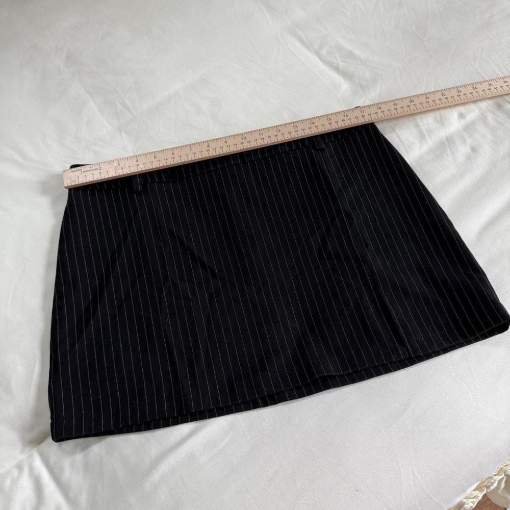 Y2K acw black pinstripe mini skirt size large - Picture 2 of 5